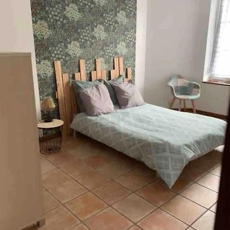 Appartement Avec Terrasse Жьен Экстерьер фото